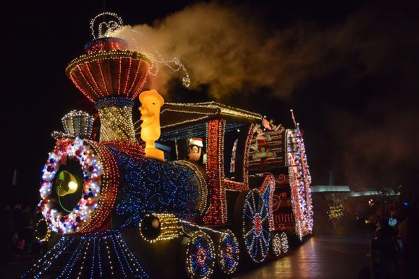 東京ディズニーランドのエレクトリカルパレード 東京ディズニーランドのエレクトリカルパレード