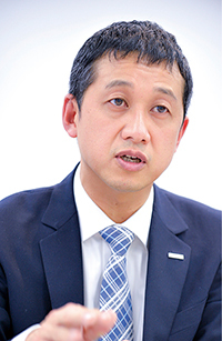 吉村祐一課長