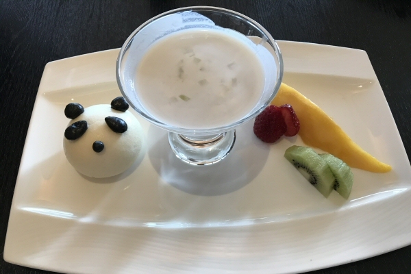 メロン風味のココナッツミルク