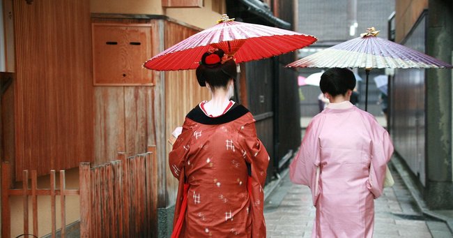Ascii Jp 京都を疲弊させる外国人観光客の 舞妓さんパパラッチ 深刻事情