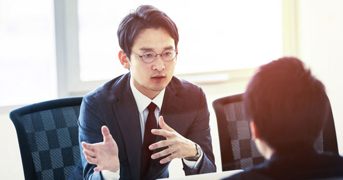 自分の仕事に意義が見いだせず退職を考えている若手にどう対応するか?