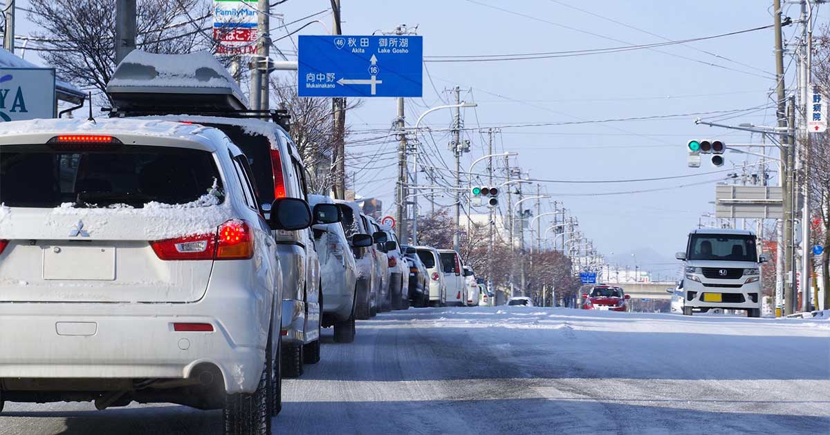 車は運転して大丈夫?雪が降る前、降った後の正しい備え