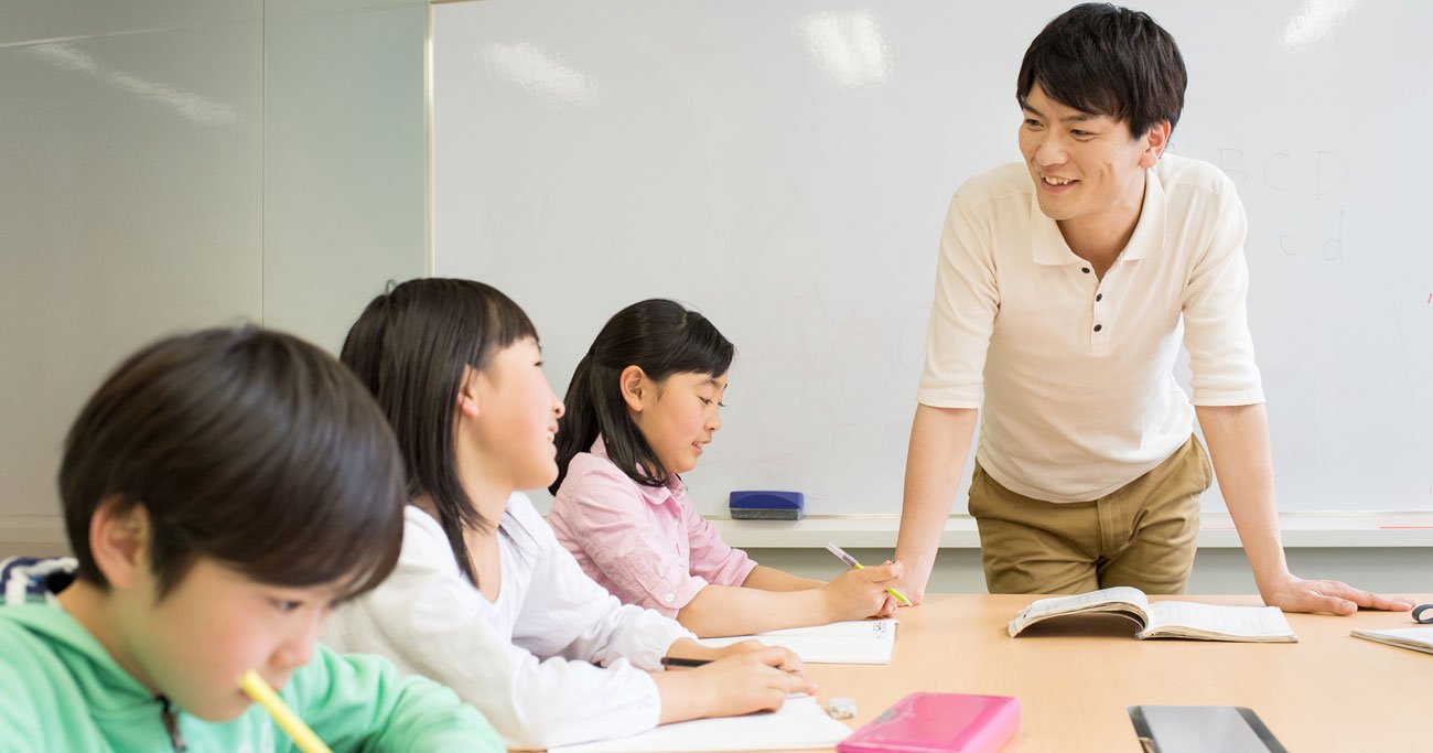 学習塾を閉校するため、備品を安くお譲りします。
