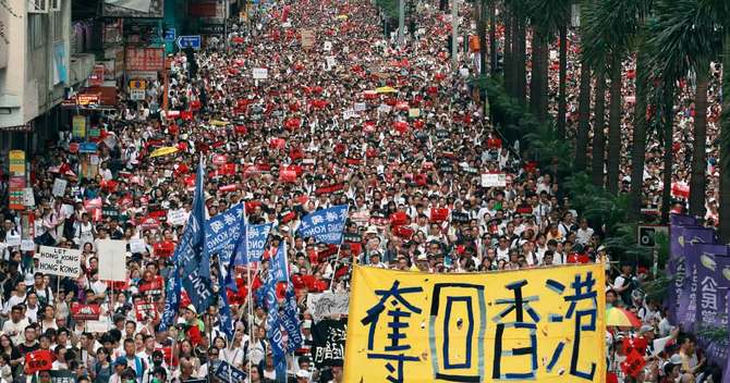香港の百万人、中国の新たな反体制派
