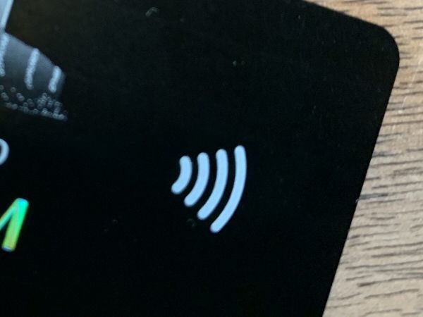 クレジットカードのコンタクトレス決済のマーク