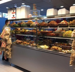 格安のマレー料理店