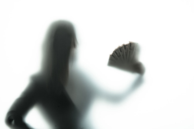 彼女や妻がマルチ商法にハマっていたらどうしますか?