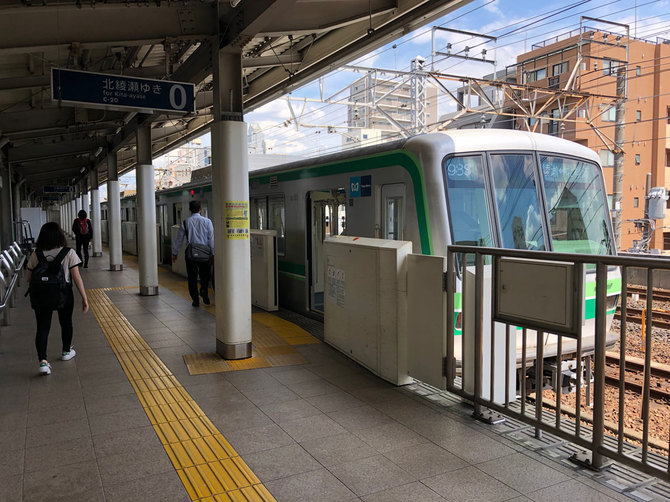 千代田線では今年度末、あらたに北綾瀬駅までの直通運転が始まる。