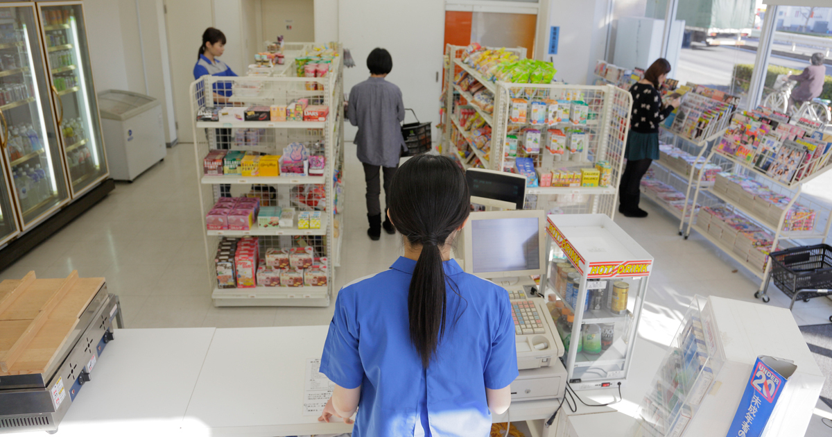 なぜコンビニはスーパーに勝てたのか?小が大に勝つゲリラ戦「勝利の方程式」