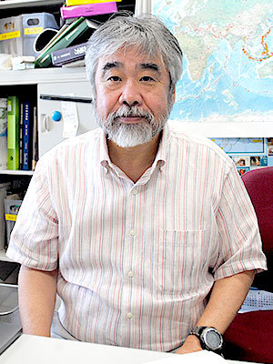 東京大学地震予知センター佐藤比呂志教授