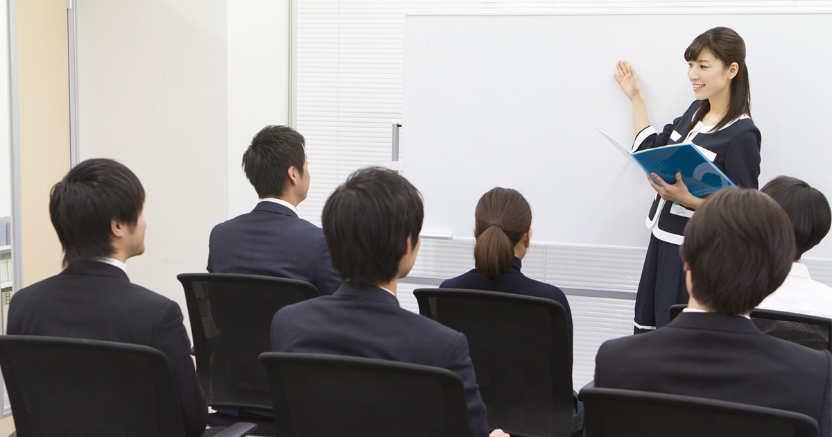 ディズニーで学んだ、離職率を60%下げる新人研修の方法
